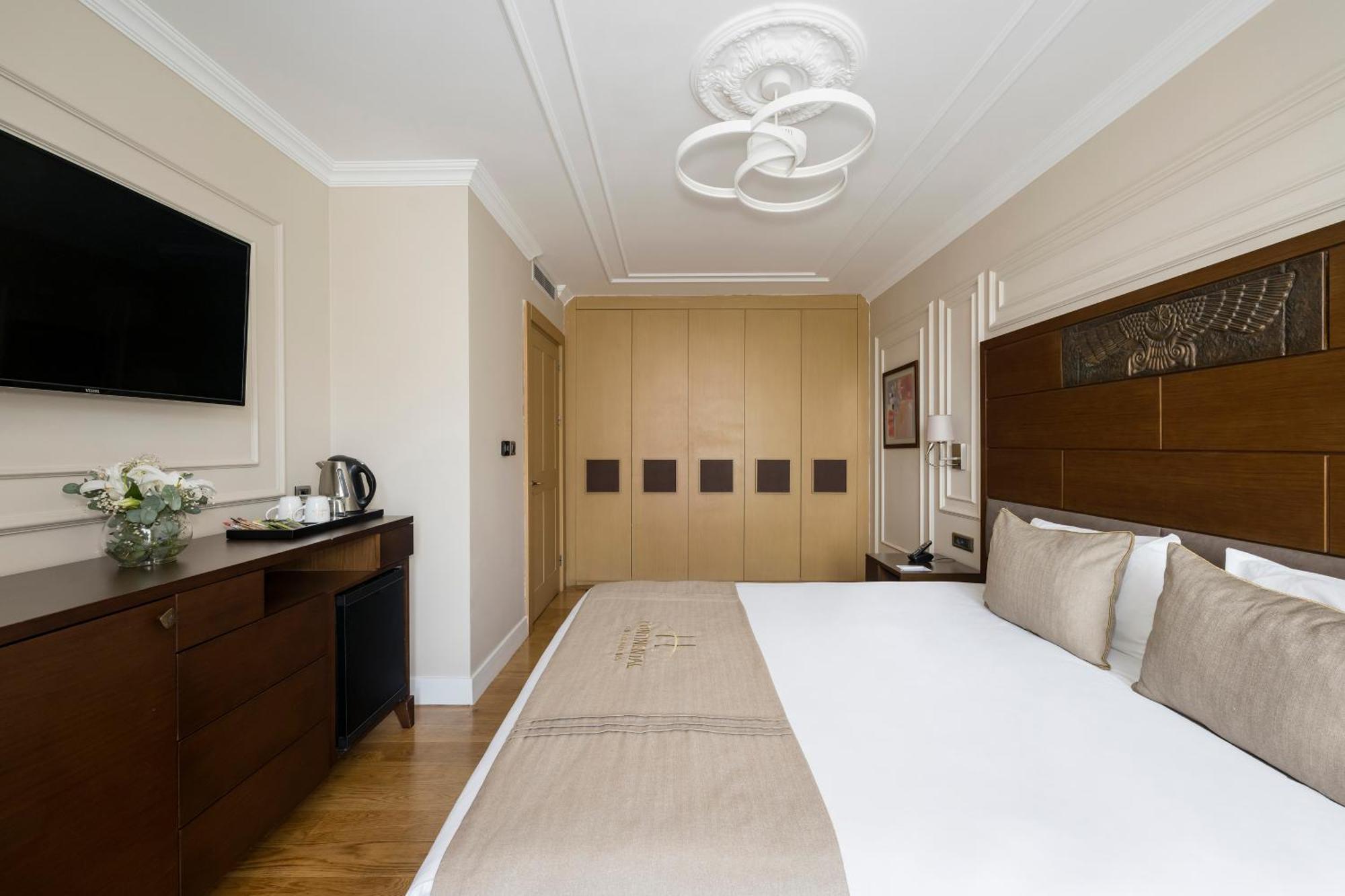 Continental Hotel Pera Istambul Quarto foto